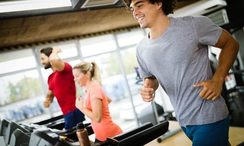 young-handsome-man-doing-cardio-training-in-gym-REPHQ2B-rb3wtk3f6p69a97zype6ocy15wkobqpyxjb7rsr6bc